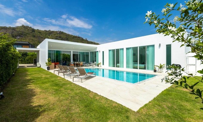 Khao Tao Villa | Modern 4 Bedroom Private Pool Villa KH-A2