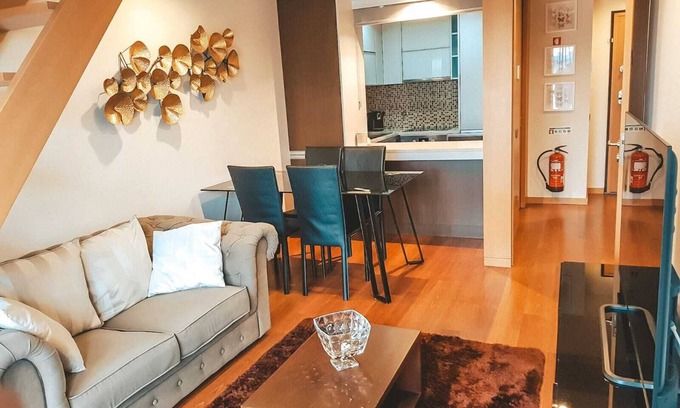 Porto Apartment | Modern and conveniently located duplex apartment in Oporto