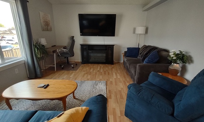 Grande Prairie House | Modern and Bright 2 Bedroom Suite