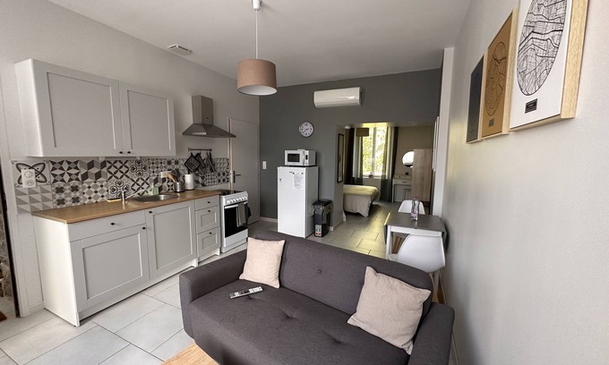 Contrexeville Apartment | Modern and comfortable furnished apartment in Contrexéville in a green setting