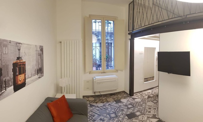 Tricolore Apartment | MODERN AND DESIGN LOFT MILANO CENTER