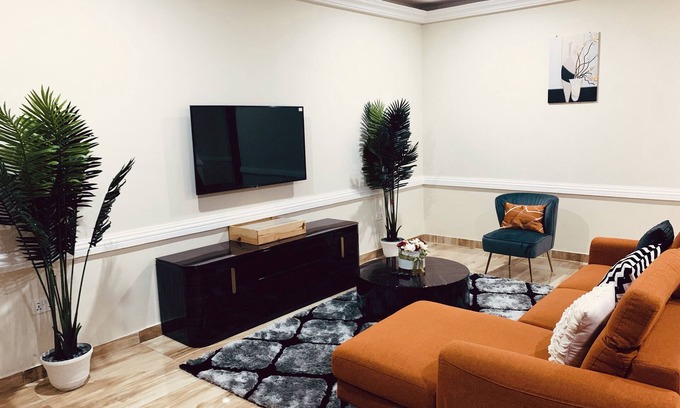 Teshie Apartment | Modern and Spacious 2 Bdrm Serviced Apt w/Patio - Approx. 15 mins from Airport