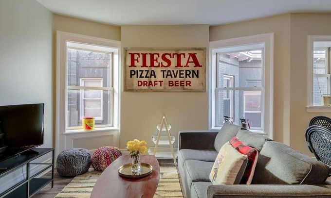 Midtown Apartment | Modern and Stylish Historic Apartment