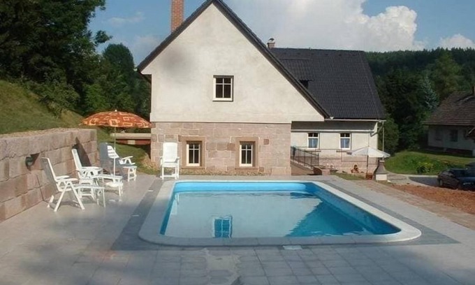Stupná Apartment | Modern Apartment in Vidochov with Swimming Pool