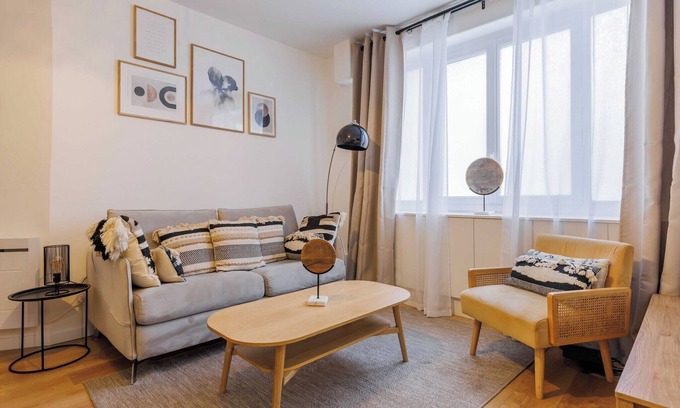 Quartier de la Porte-Saint-Denis Apartment | Modern apartment - 2BR/6P - Canal St-Martin