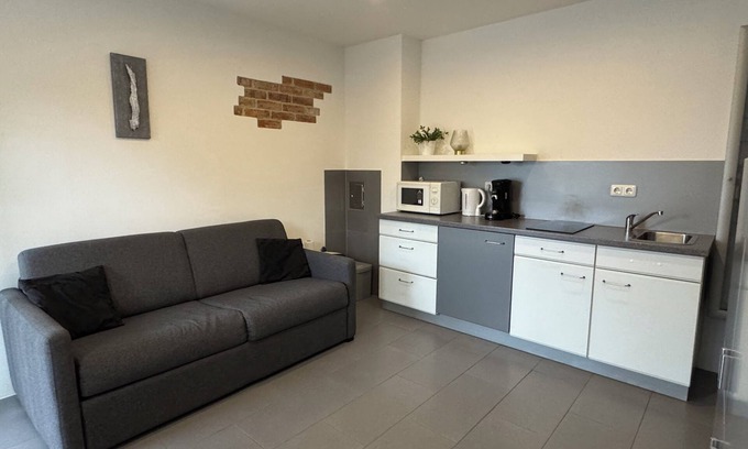 Sinzing Apartment | Modern apartment at the Minoritenhof