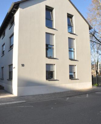 Bischofsheim Apartment | Modern Apartment in B'heim EG Nr 2