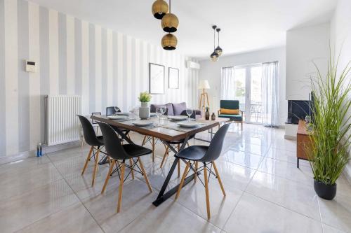 Keratsini-Drapetsona Apartment | Modern Apartment in Piraeus Port D2