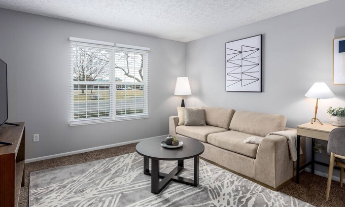 Lewis Center Apartment | Modern Apartment in Prime Location (ID9104X76)