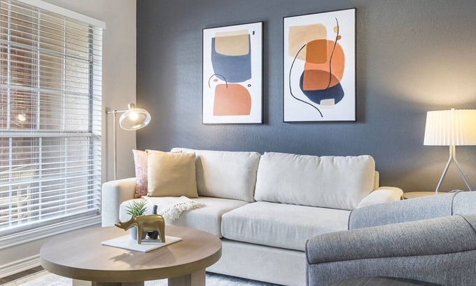 Lewisville Apartment | Modern Apartment in Prime Location (ID9398X92)