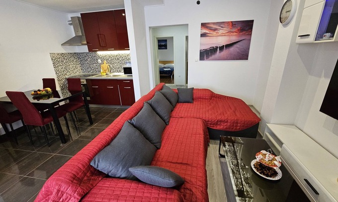 Kastel Stari Apartment | Modern apartment Nikola in a quiet area