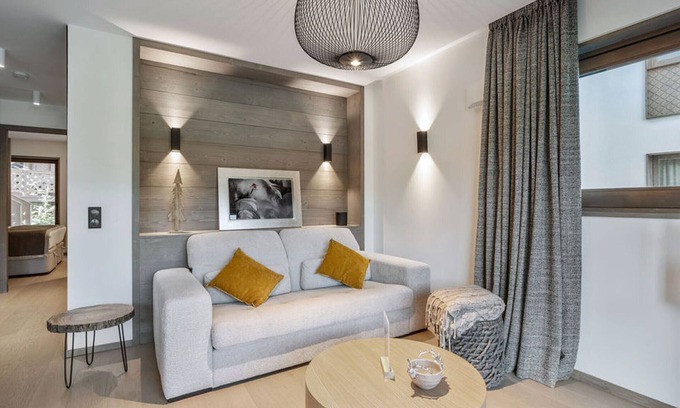 Le Praz Apartment | Modern Apartment Near Slopes with Parking, WiFi, and Ski Locker in Courchevel Le Praz
