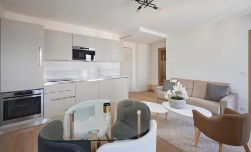 Carre d'Or Apartment | Modern Apartment Nice