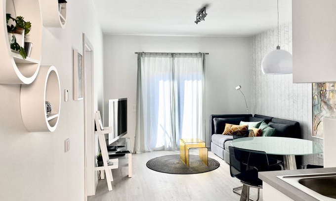 Lichterfelde Apartment | Modern apartment, terrace and garden at Lilienthalpark in southwest Berlin