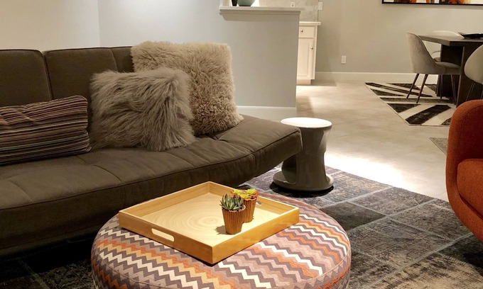 Clarksville Condo | Modern Austin retreat in quiet downtown neighborhood near UT with Capitol views