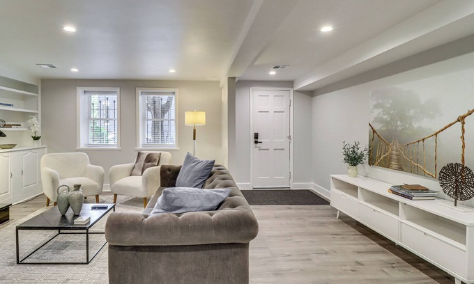 Logan Circle Apartment | Modern & Central Apartment in the Heart of DC!