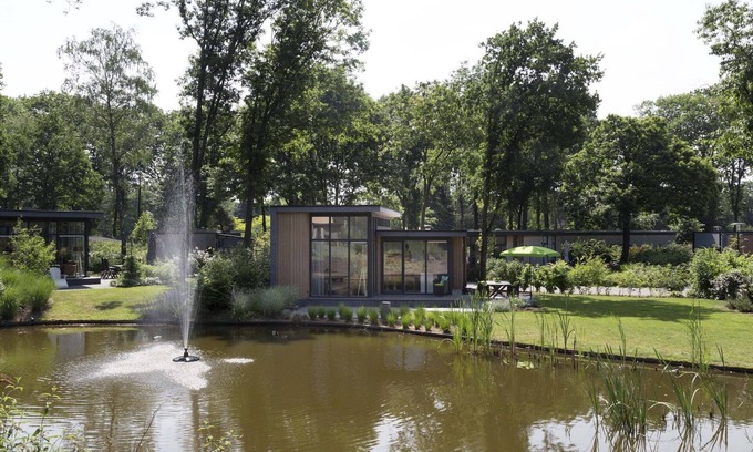 Lunteren Ski Chalet | Modern chalet close to De Veluwe