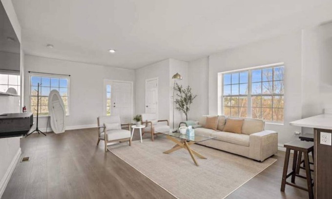 Bryant Pattengill West House | Modern, Chic 2-Bedroom Ann Arbor Haven