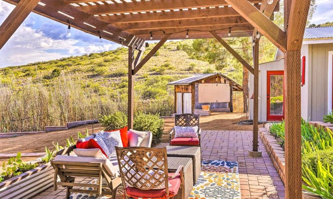 Clarkdale House | Modern Clarkdale Tiny Home on Mingus Mountain
