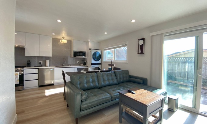 Sharp Park Apartment | Modern Coastal 2B1B Remodeled Walk to Pier Backyard Free Parking