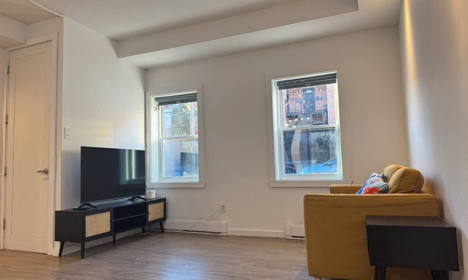 Gay Village Apartment | Modern Comfort in DT Montreal