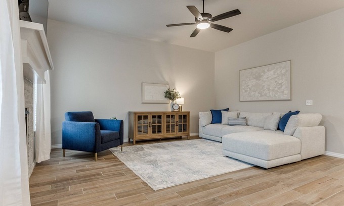 Wheatland House | Modern Comforts Await on Scissortail!