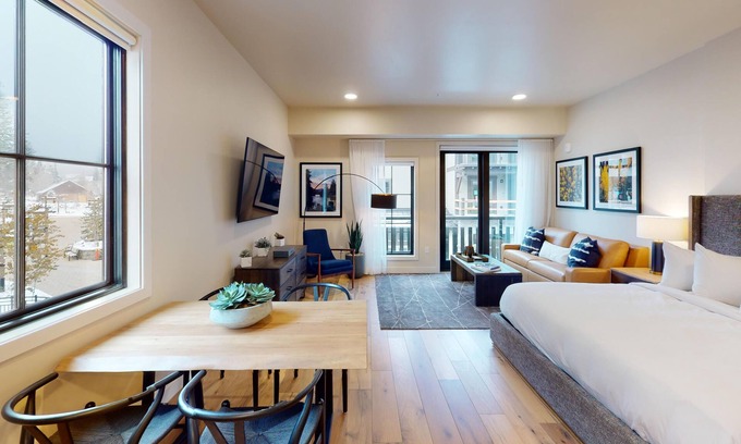 Tamarack Resort Condo | Modern Condo | Juliette Balcony