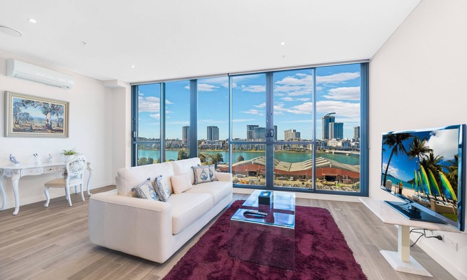 Wentworth Point Apartment | Modern Cosy Apt in the heart of Wentworth Point