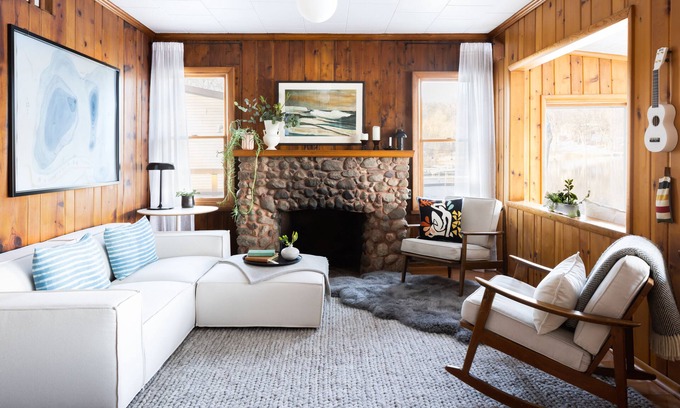 Hamburg Township Cottage | MODERN COTTAGE ON PRIVATE LAKE CLOSE TO ANN ARBOR