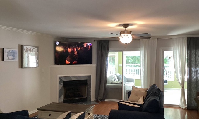 Lewes House | Modern cozy home, Shared Pool,DE beaches