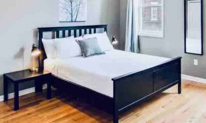 Passyunk Square Apartment | Modern Cozy Huge Balcony in Heart of Passyunk