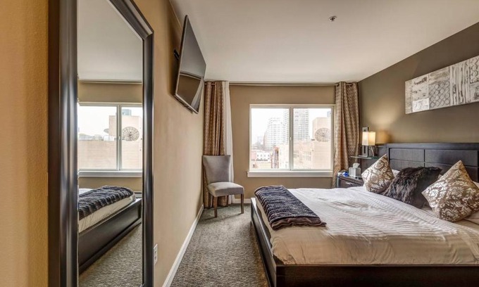 Belltown Apartment | Modern Downtown Top Floor Penthouse With Bay Views