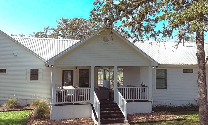 Round Top House | Modern Farmhouse Bliss: Your Secluded Sanctuary for Ultimate Relaxation