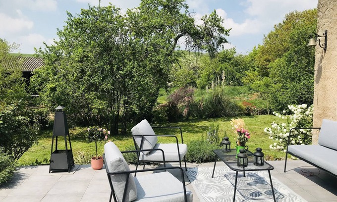 Pazy House | Modern farmhouse in a hamlet at the gates of the Morvan