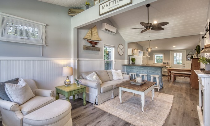 Mattituck House | Modern Farmhouse Steps to Beach and Love Lane