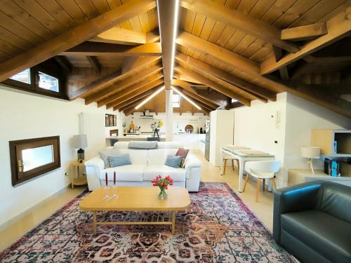 Baveno Apartment | Modern flat in old town Baveno