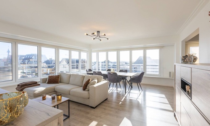 Middelkerke Apartment | Modern flat near the sea