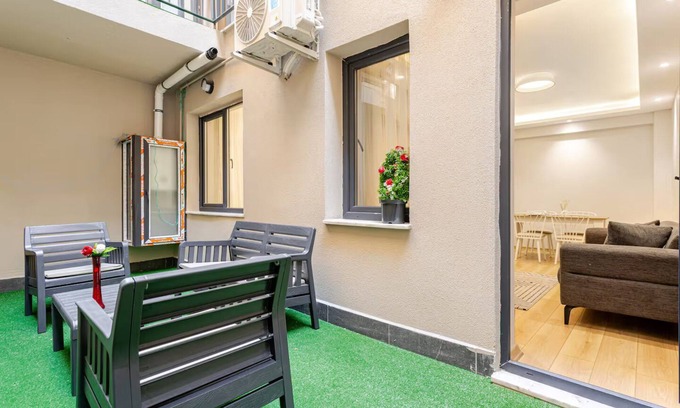 Sisli Apartment | Modern Garden Flat in Şişli Built 2025