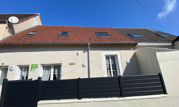 Valencay Cottage | Modern getaway near the Château de Valençay