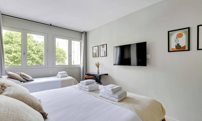 Meudon-la-Foret Apartment | Modern "green Suites" Residence - Meudon/velizy