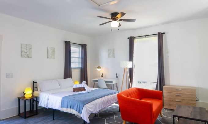 Metropolitan Apartment | Modern Guest Home in Historic District Savannah
