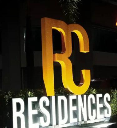 Salak South Apartment | Modern High-Floor 2BR Retreat 9km to KL City Centre