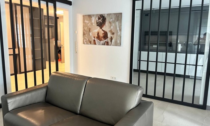 Bad Honnef Condo | Modern, high-quality furnished apartment in beautiful Rhöndorf