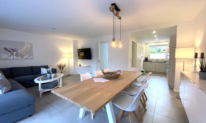 Westerholz House | Modern, high-quality furnished house in a cul-de-sac location!