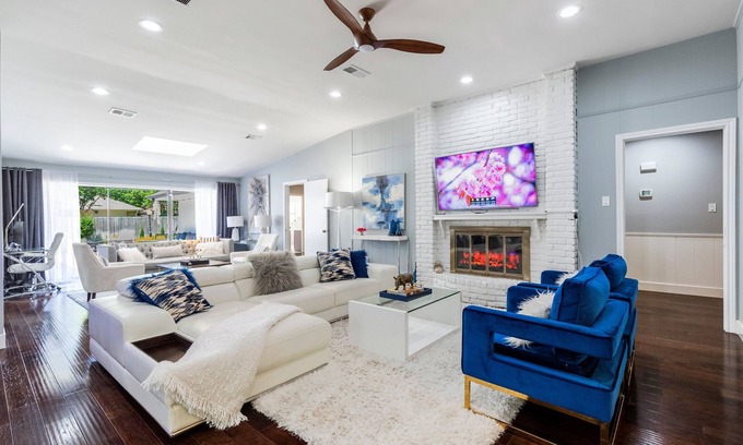 Lake Highlands House | Modern Home with a Firepit, Heated Pool & Spa