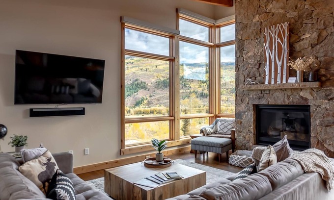 Silverthorne House | Modern Home with Pool, Gym, Hot Tubs