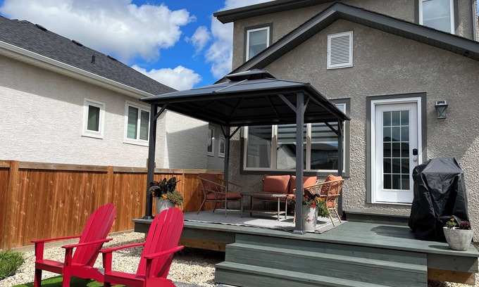 Fort Gary House | Modern house in trendy location in South Winnipeg-Bridgwater Area