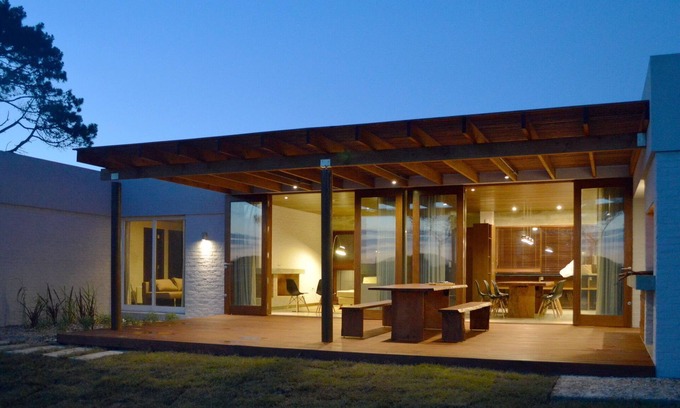 Chihuahua House | Modern house, steps from wonderful beach