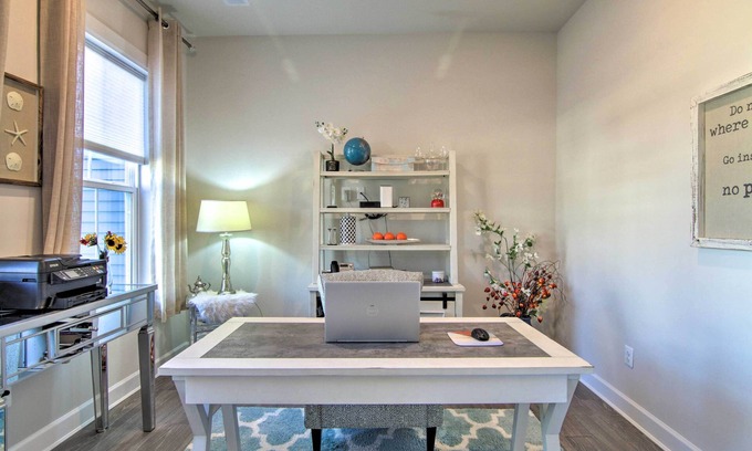 Lewes Cottage | Modern Lewes Home w/Deck, Grill + Pond View!