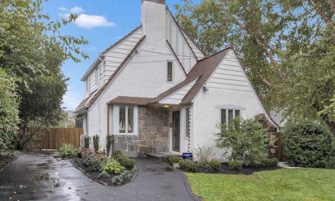 Norwalk House | Modern living with classic coastal vibes. Your own piece of paradise.